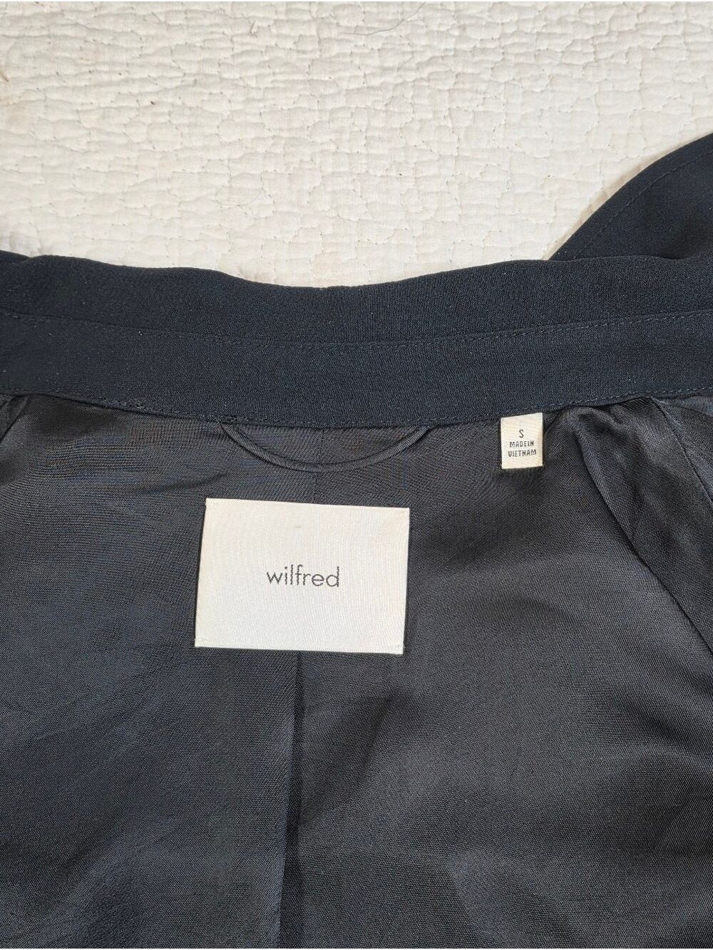 Aritzia Wilfred Black Little Cropped Jacket with Chest Pockets - Picture 15 of 16